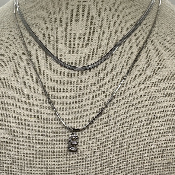 Letter Initial Necklaces, Double Layer Initial Pendant Necklaces - Picture 5 of 10